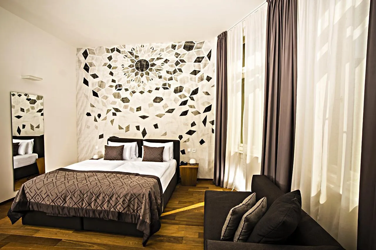 Hotel Golden Crown Prague