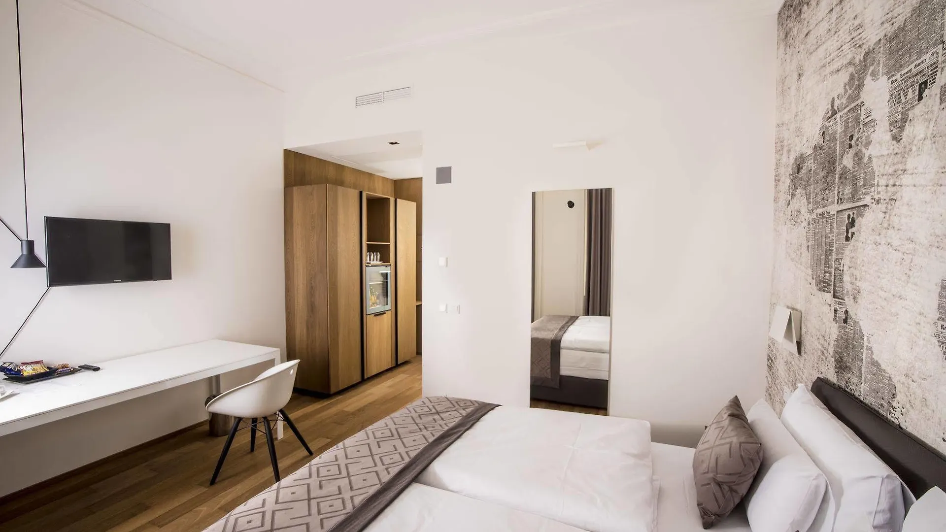 Hotel Golden Crown Prague