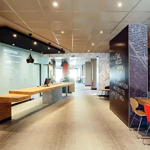 https://ibis-hyeres-centre.fr-provencehotel.com