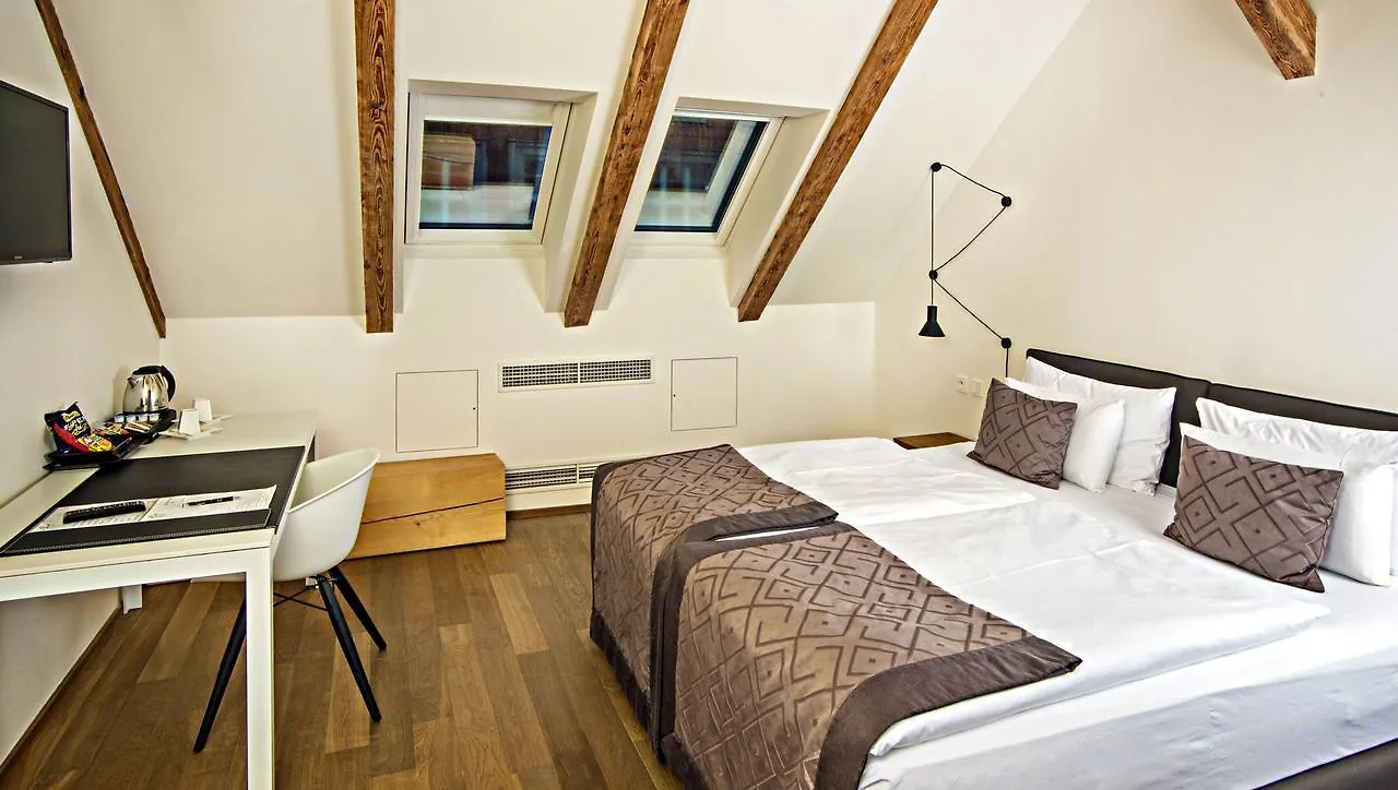 ****  Hotel Golden Crown Prague Czech Republic