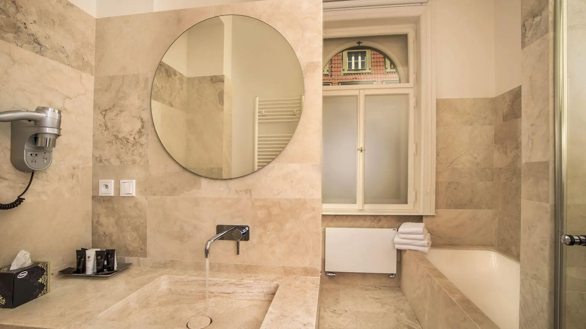 Hotel Golden Crown Prague