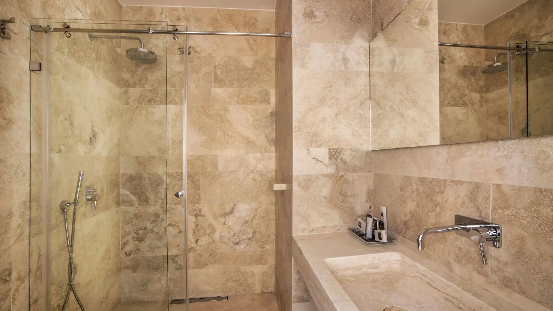 Hotel Golden Crown Prague